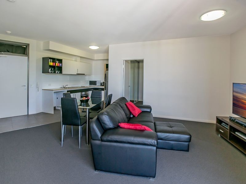 18/20 Signal Terrace, Atwell WA 6164