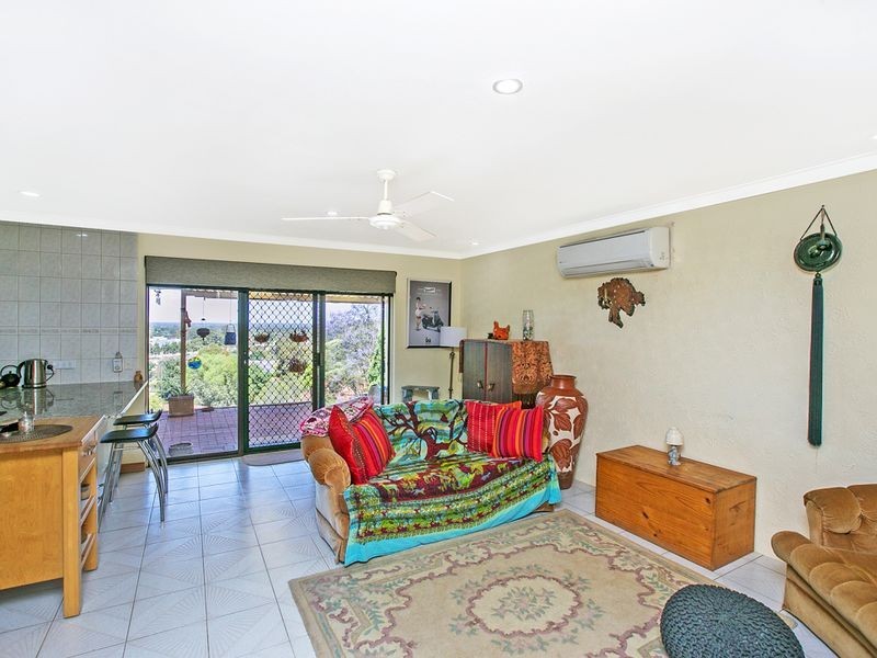 22 Derry Avenue, Mount Nasura WA 6112