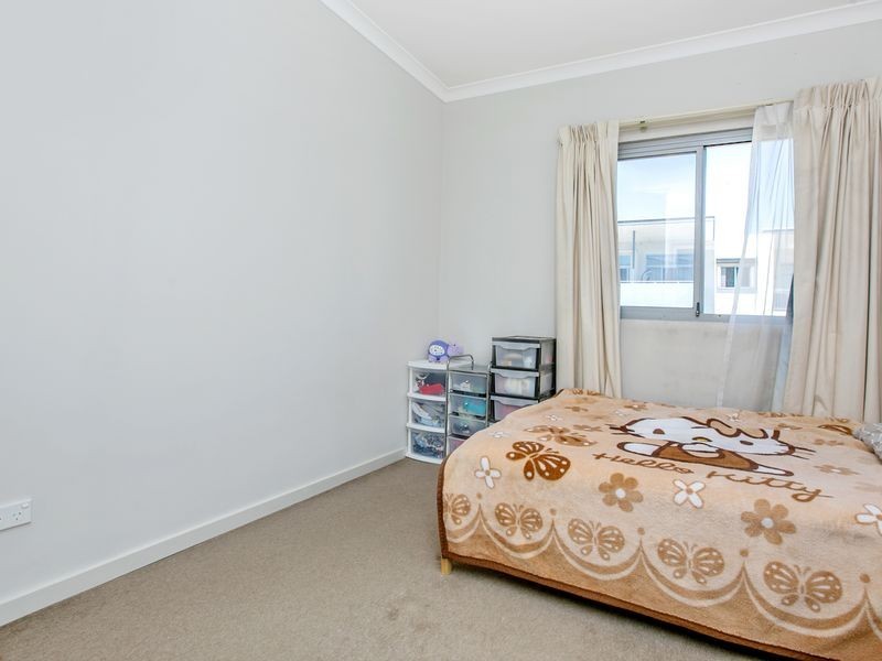3/9 Ibera Way, Success WA 6164