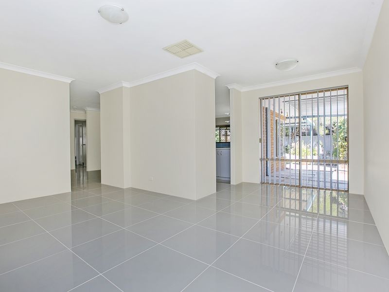 135 Braemore Street, Seville Grove WA 6112