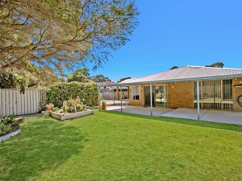 135 Braemore Street, Seville Grove WA 6112