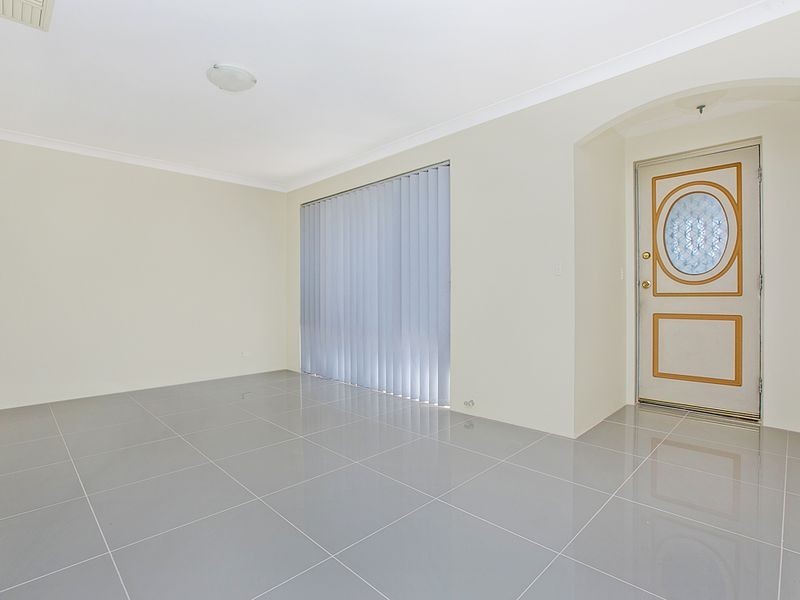 135 Braemore Street, Seville Grove WA 6112