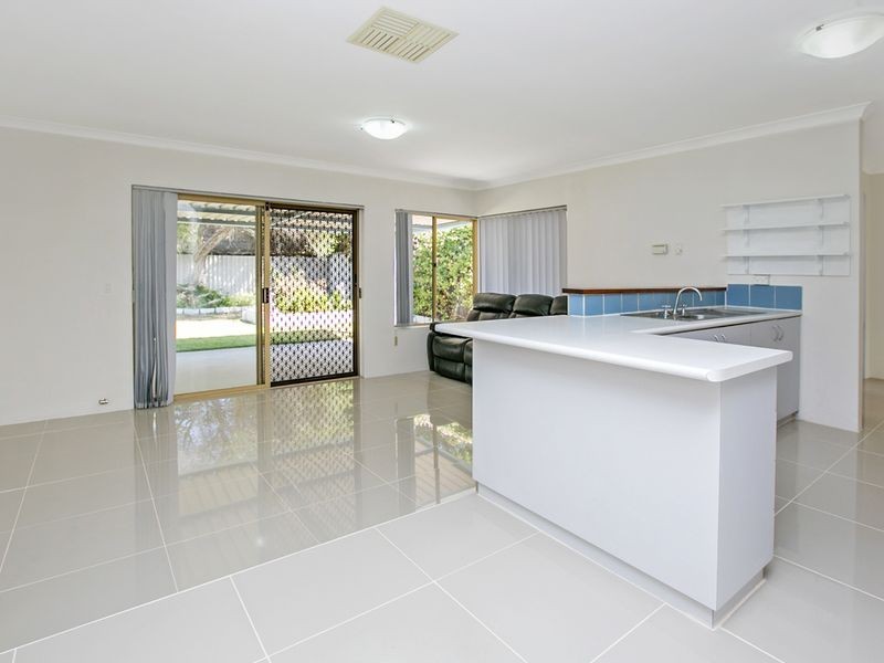 135 Braemore Street, Seville Grove WA 6112