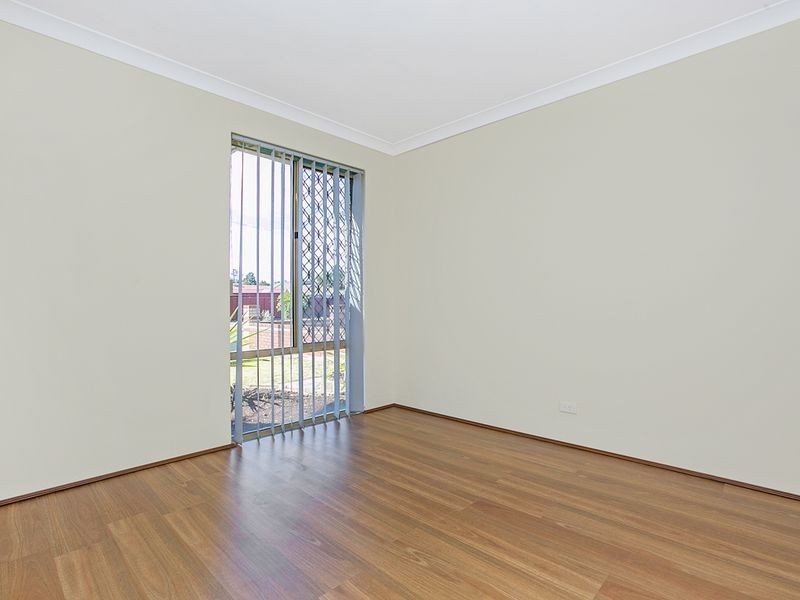 135 Braemore Street, Seville Grove WA 6112