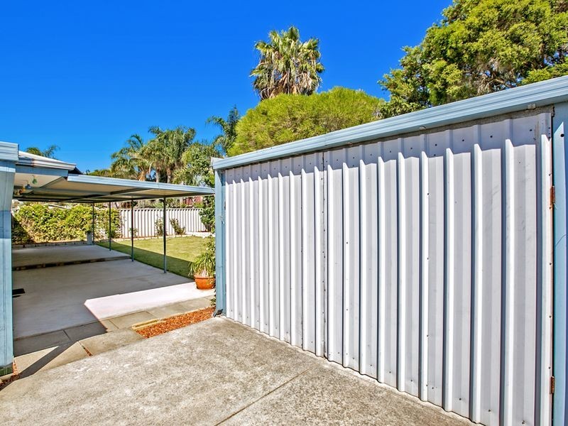 135 Braemore Street, Seville Grove WA 6112