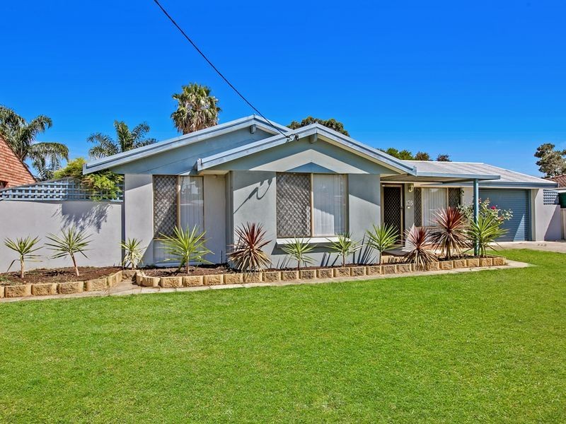 135 Braemore Street, Seville Grove WA 6112