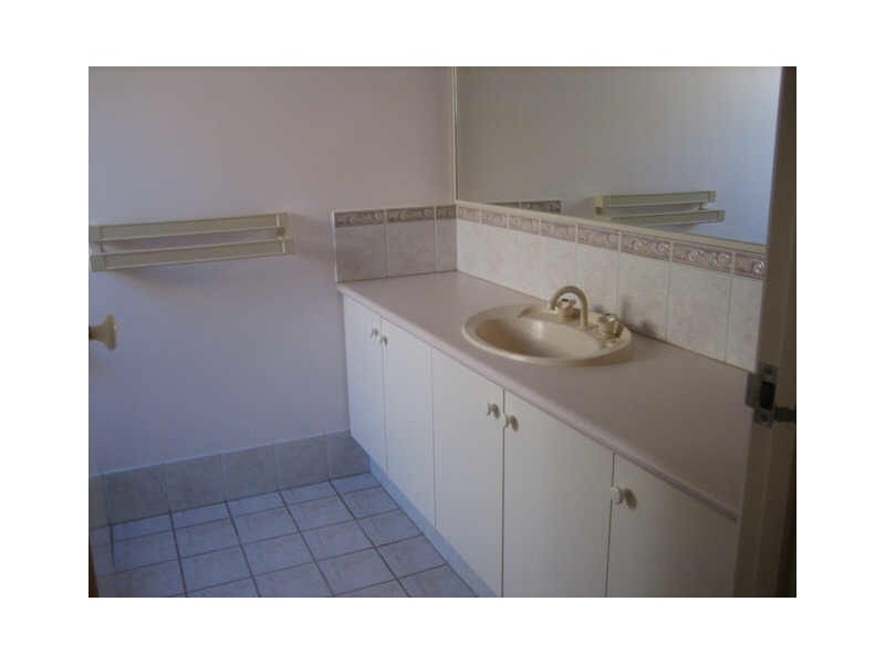 16 Kooralbyn Valley Crescent, Jandakot WA 6164