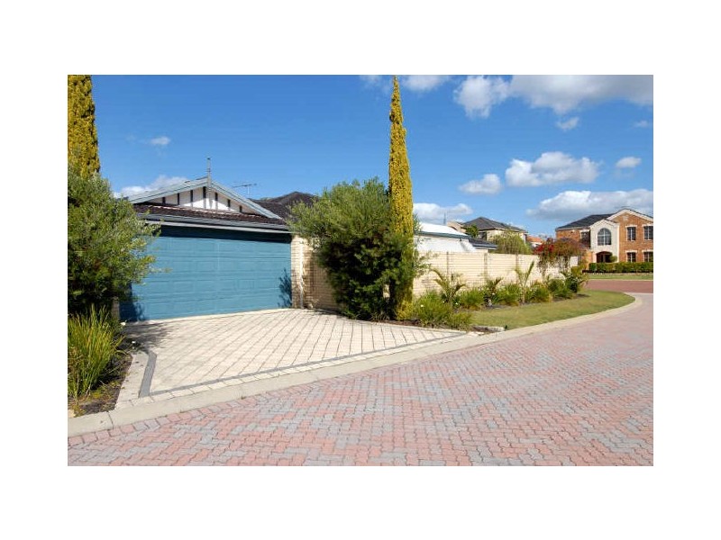 24 Riversdale Pass, Jandakot WA 6164