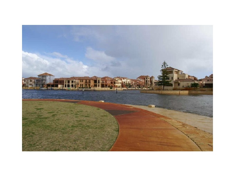 14 Captain  Court, Wannanup WA 6210