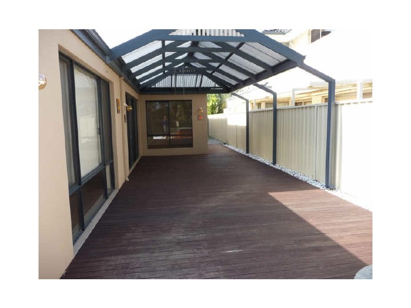 55 Kooralbyn Valley Crescent, Jandakot WA 6164