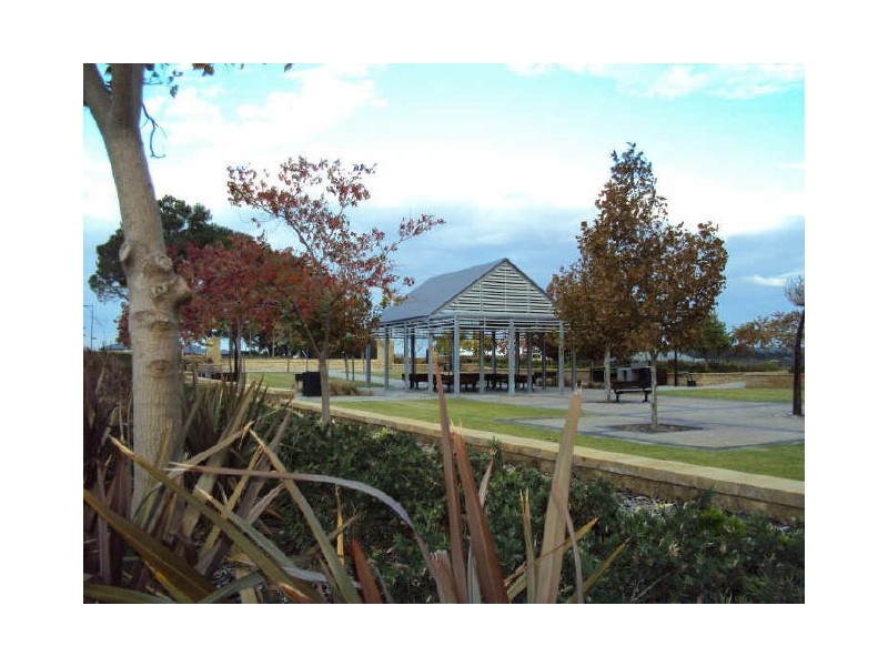 22 Congenial Loop, Atwell WA 6164