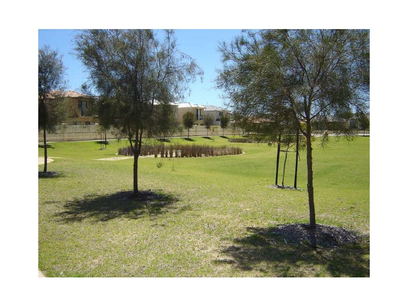 2 Bondi Way, Aubin Grove WA 6164