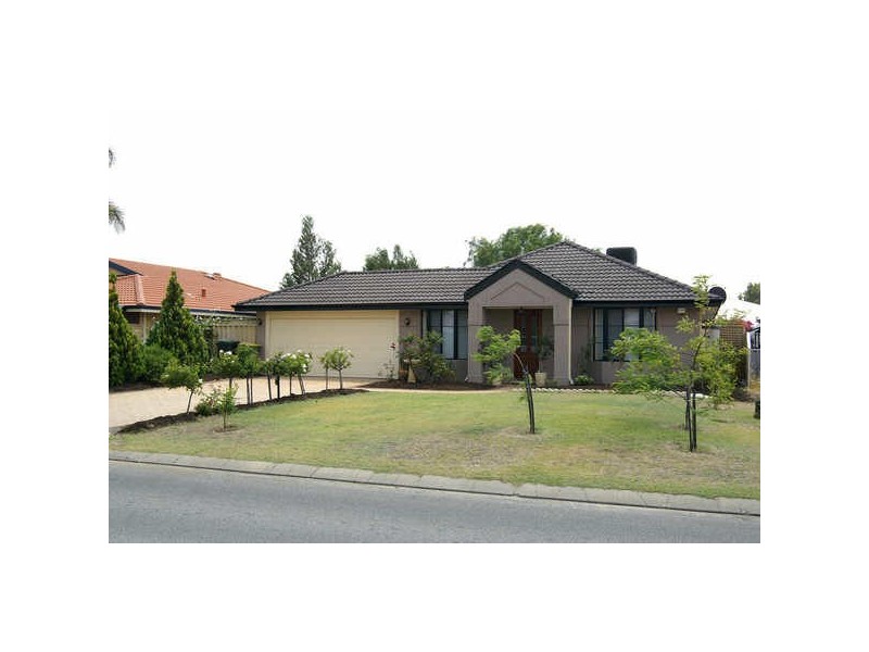 136 Brenchley Drive, Atwell WA 6164