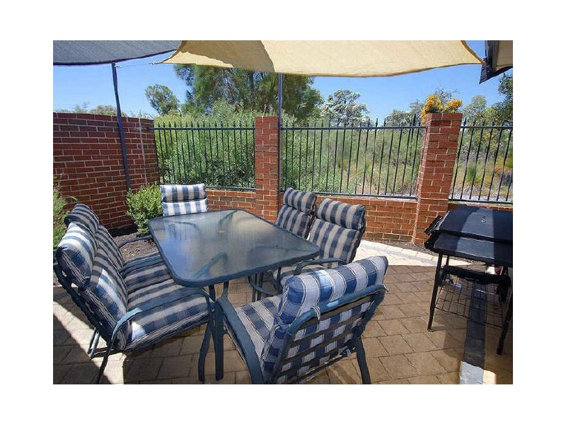 17/18 Serenity Parkway, Hammond Park WA 6164