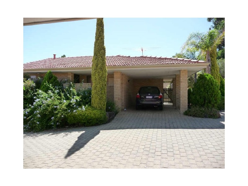 11/12 Phillmore Crescent, Kardinya WA 6163