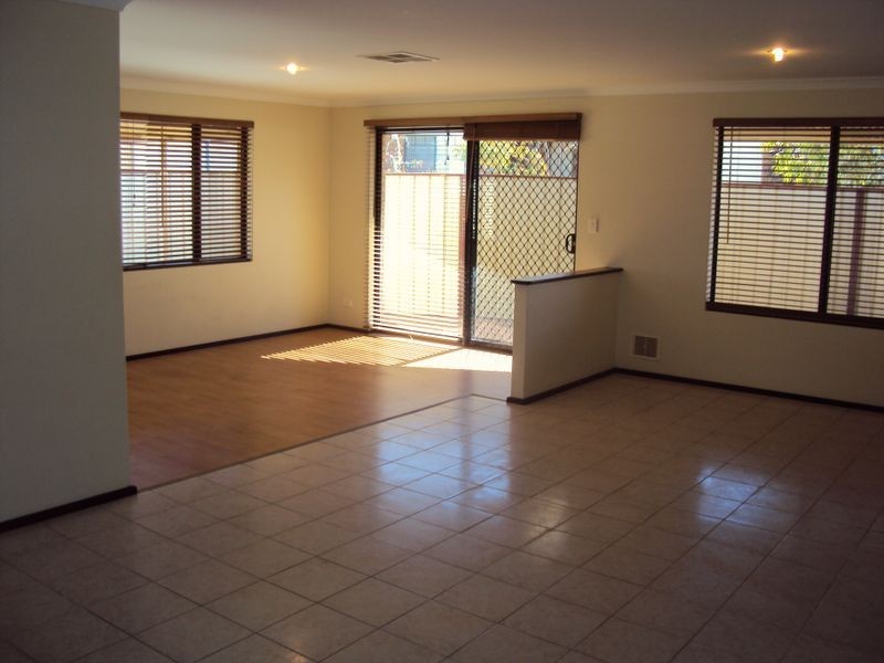 2 Wrasse Way, Yangebup WA 6164
