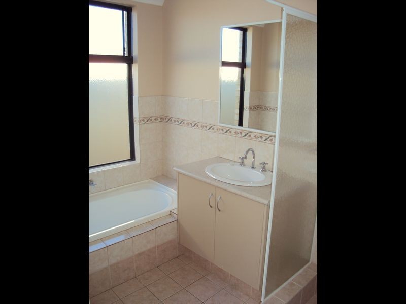 2 Wrasse Way, Yangebup WA 6164