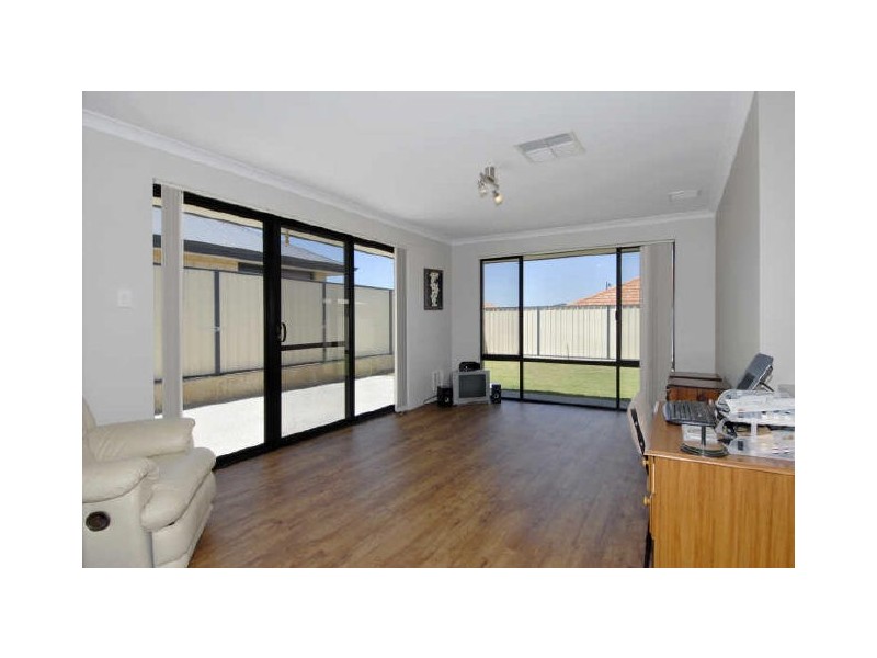 25 Susetta Approach, Success WA 6164