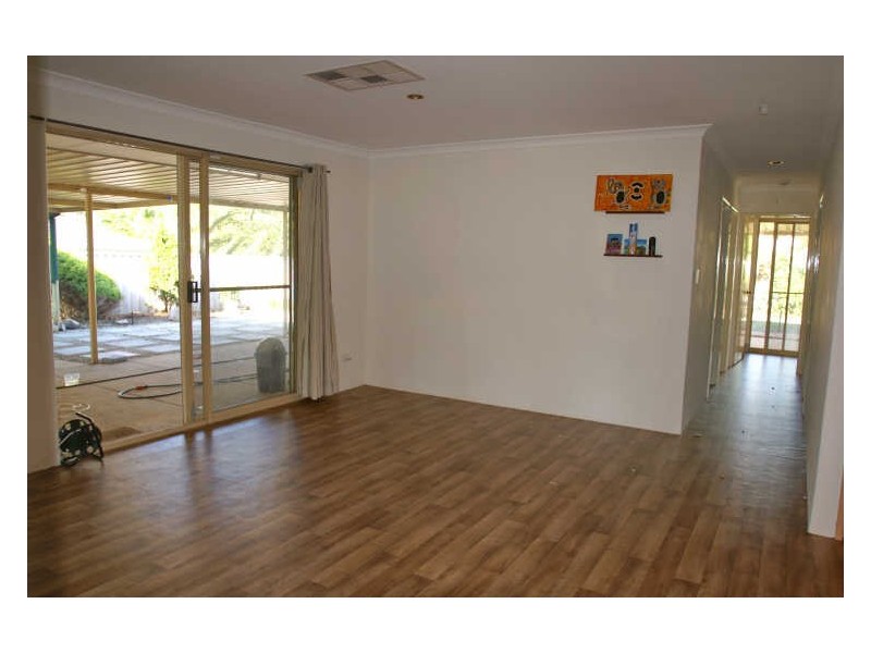 14 Montebello Rise, Yangebup WA 6164