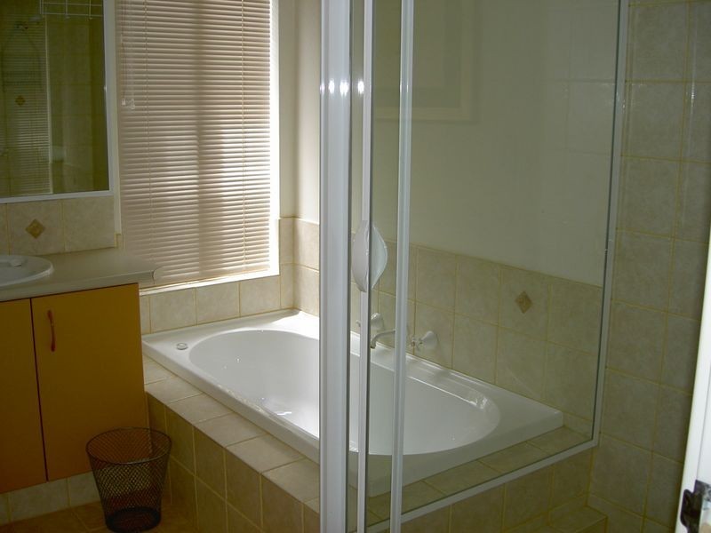 212 Glen Iris Drive, Jandakot WA 6164