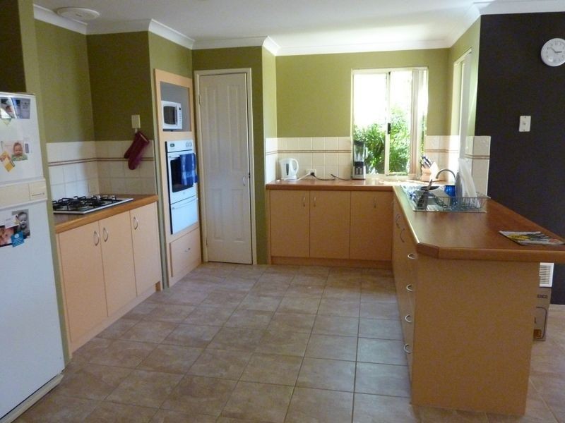 212 Glen Iris Drive, Jandakot WA 6164