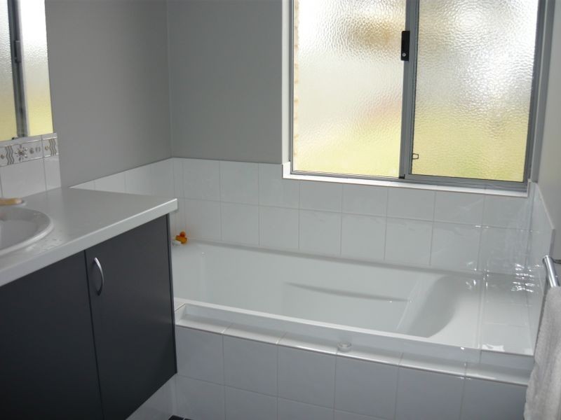 3 Fareham Crescent, Wellard WA 6170