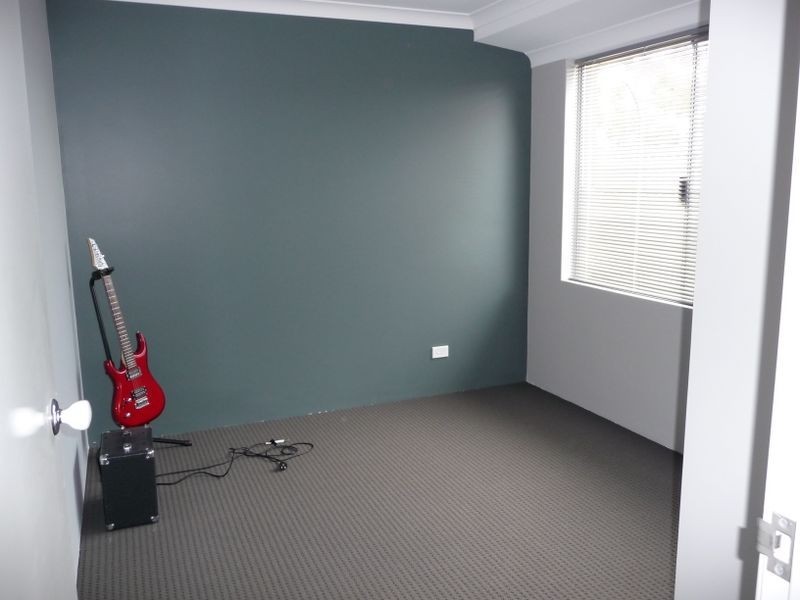 3 Fareham Crescent, Wellard WA 6170