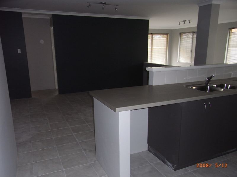 3 Fareham Crescent, Wellard WA 6170