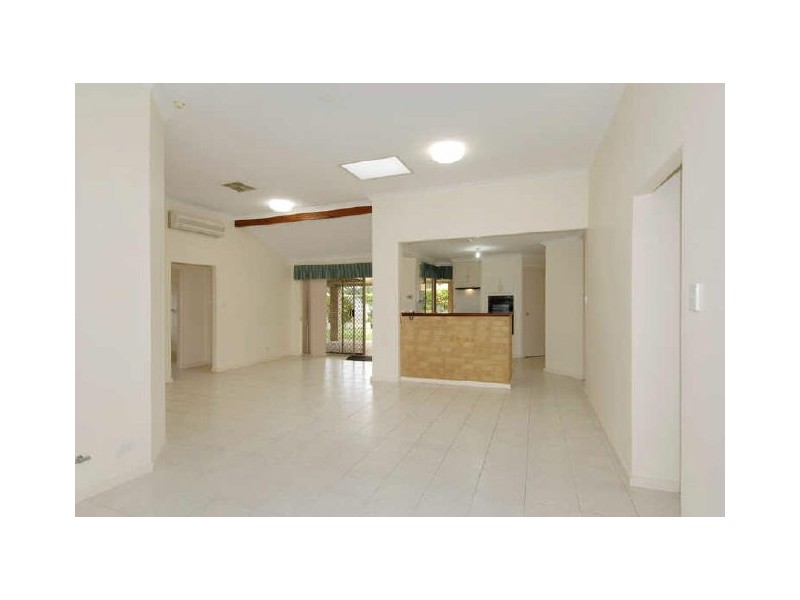 6 Millcroft Elbow, Jandakot WA 6164