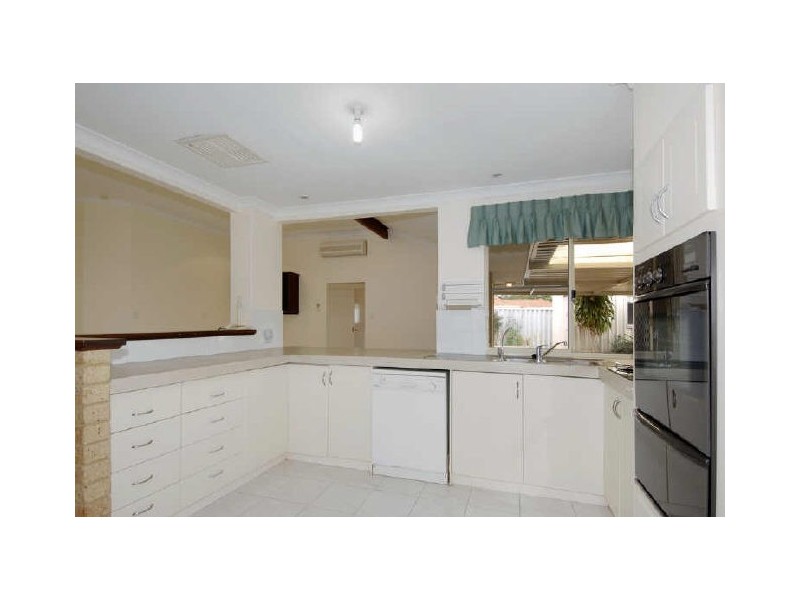 6 Millcroft Elbow, Jandakot WA 6164