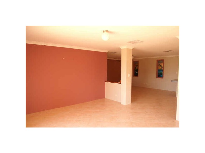 25 Veneta Circuit, Atwell WA 6164