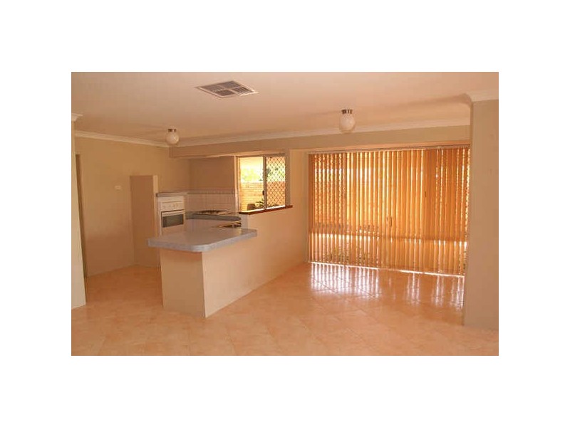 25 Veneta Circuit, Atwell WA 6164