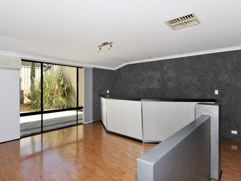 2 Mersey Close, Success WA 6164