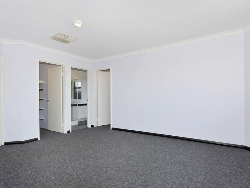 2 Mersey Close, Success WA 6164