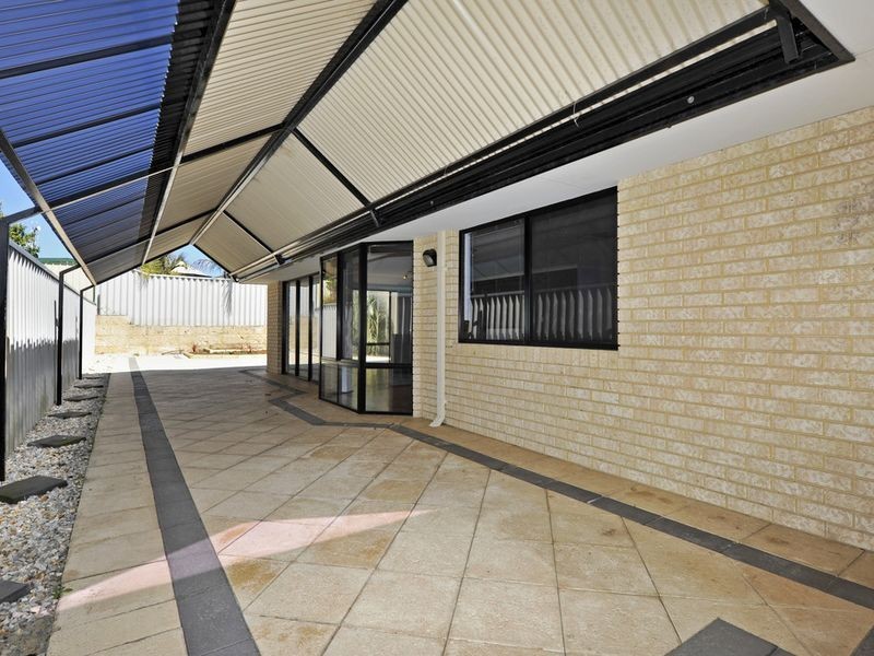 2 Mersey Close, Success WA 6164