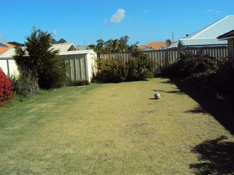 14 Monroe Turn, Success WA 6164