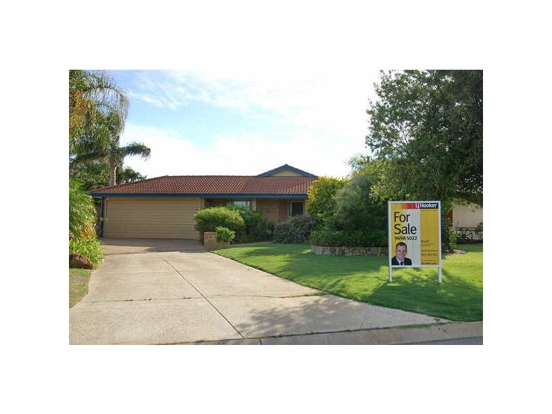 17 Jenniphur Court, Atwell WA 6164