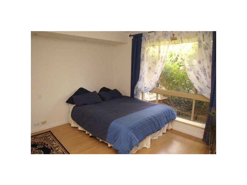 17 Jenniphur Court, Atwell WA 6164