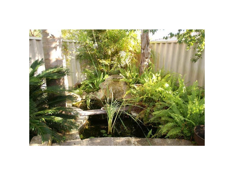 17 Jenniphur Court, Atwell WA 6164