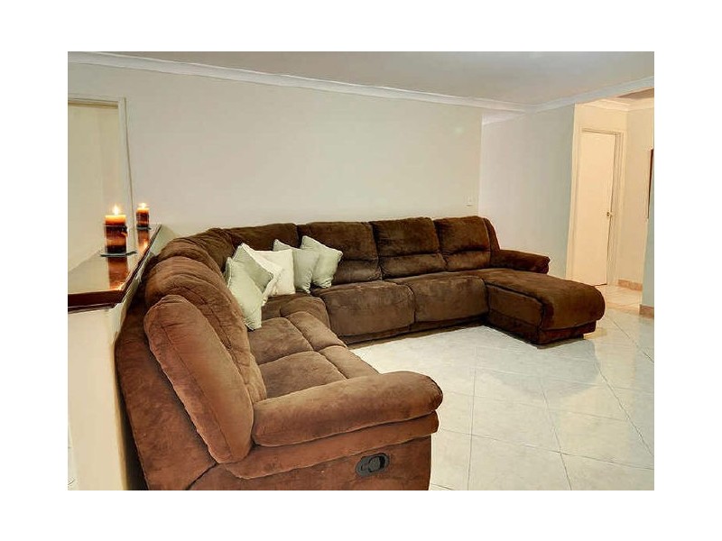 6 Manna Court, South Lake WA 6164