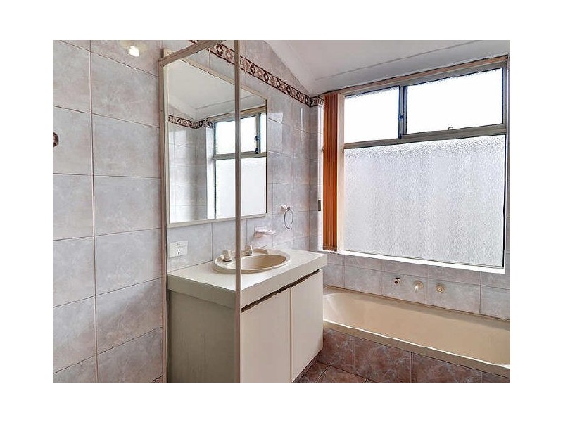 6 Manna Court, South Lake WA 6164