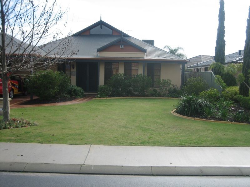 74 Folland Parade, Atwell WA 6164