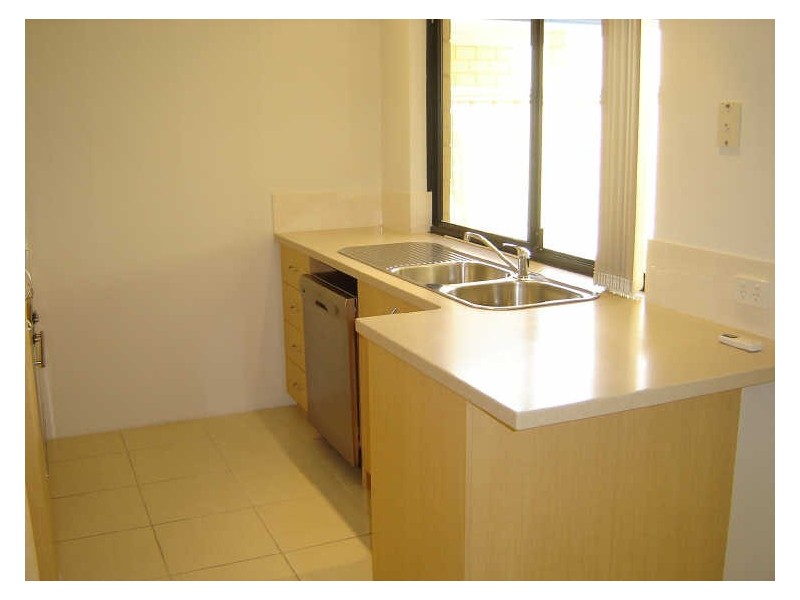 10/31 Barfield Road, Hammond Park WA 6164