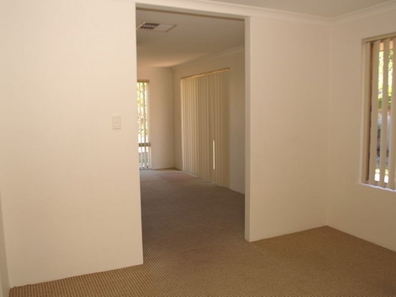 21 O’Farrell Close, Atwell WA 6164