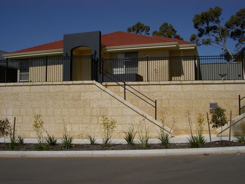 17 Lyndhurst Crescent, Wellard WA 6170
