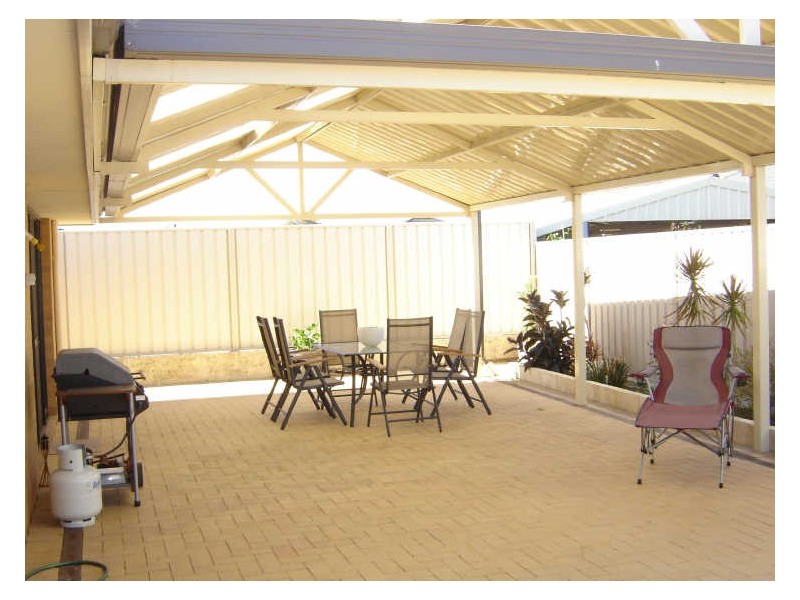 12 Normanby Bend, Success WA 6164