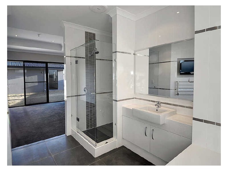 37 Armand Drive, Aubin Grove WA 6164