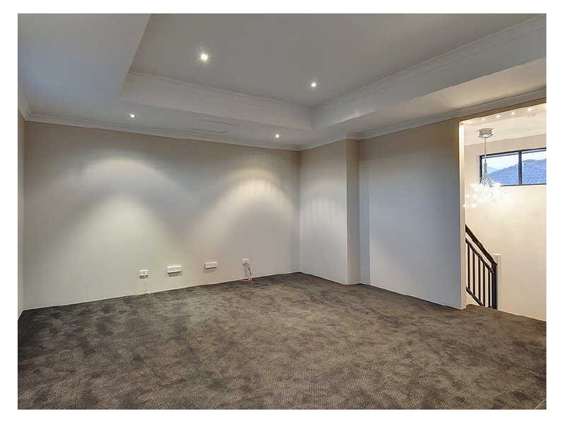 37 Armand Drive, Aubin Grove WA 6164