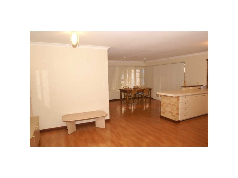 3 Bree Close, Atwell WA 6164