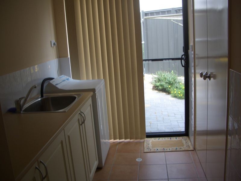 3 The Lakes Boulevard, Jandakot WA 6164